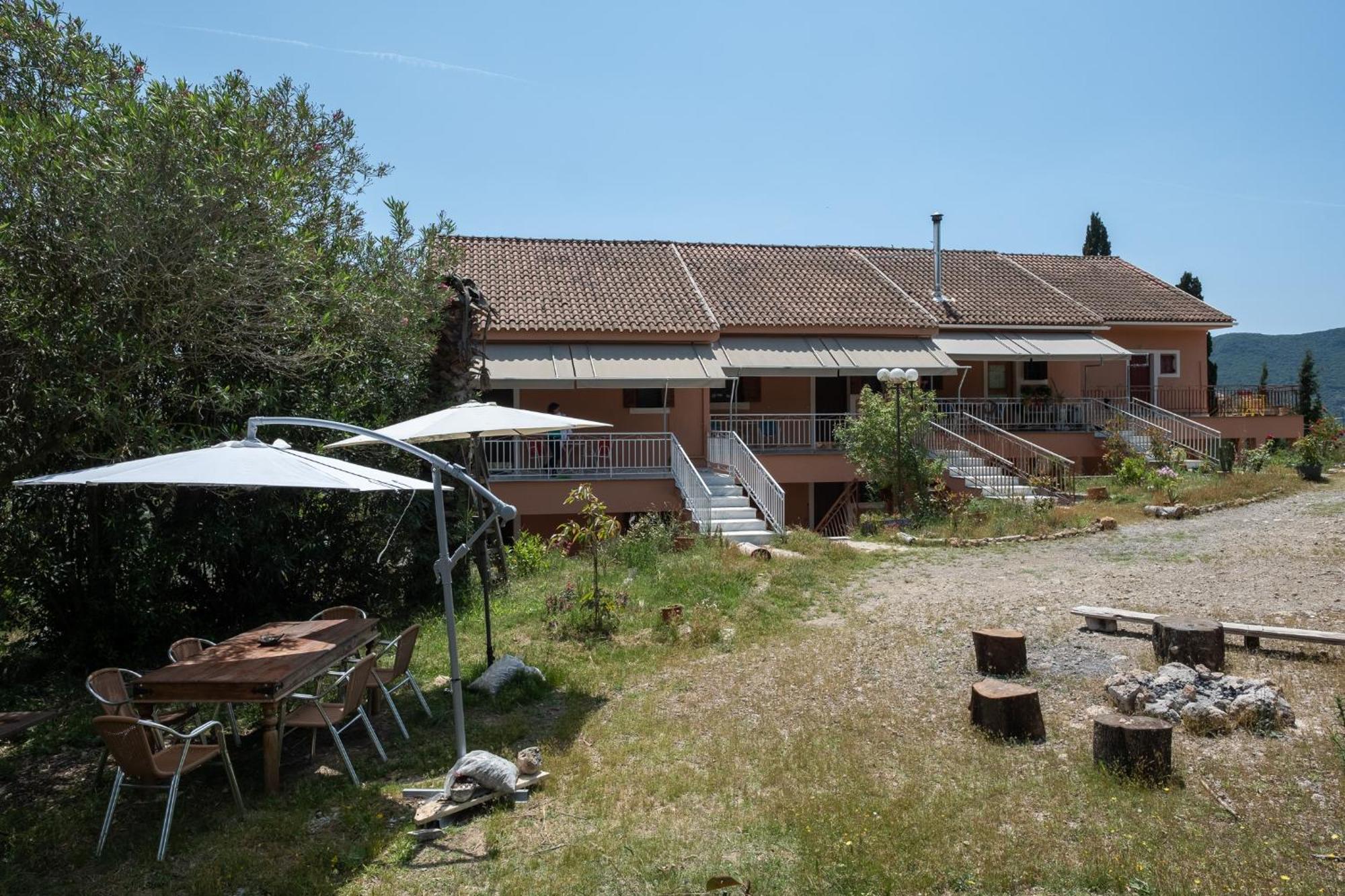 Kokkini Peach Budget Kokkínion Exterior foto